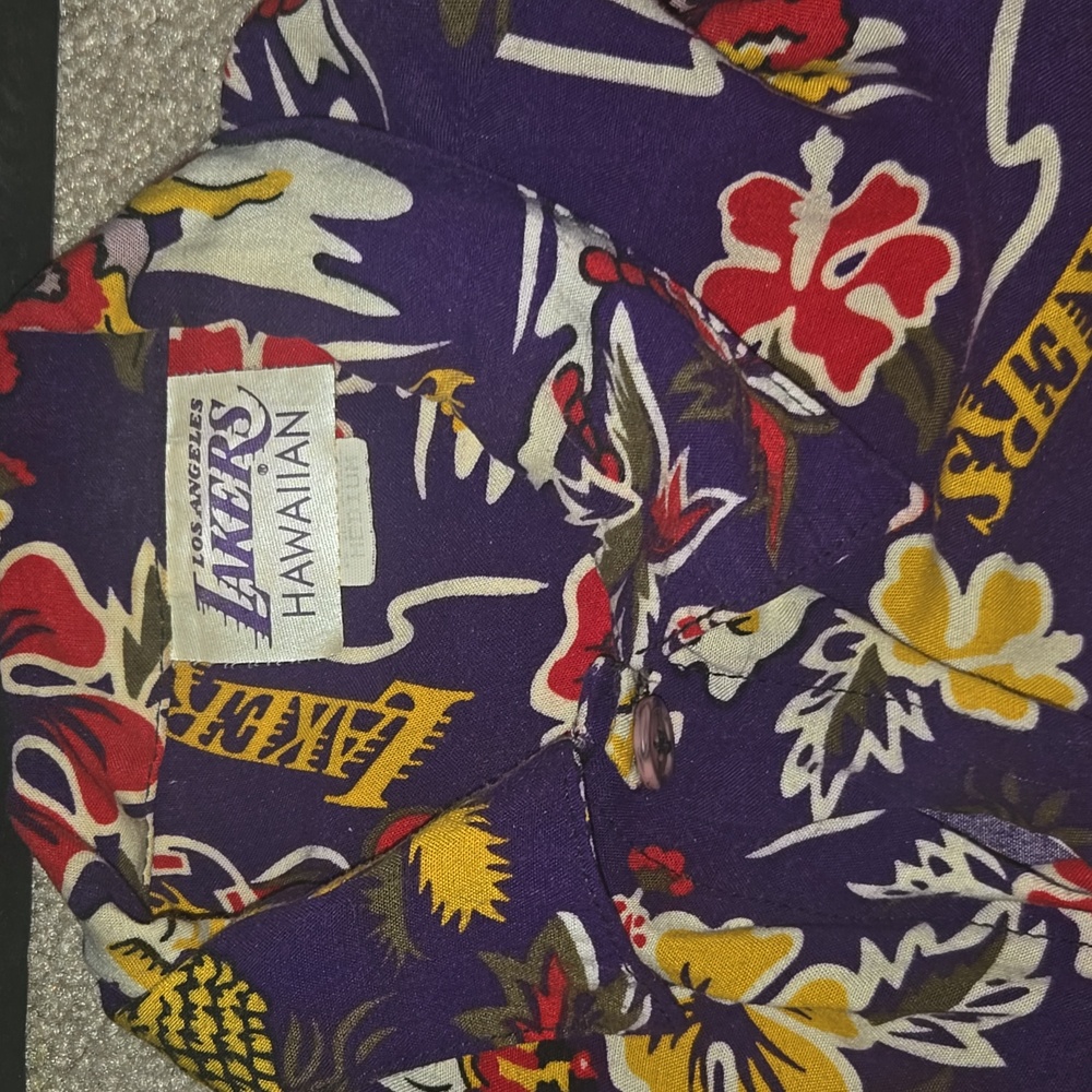 RARE ORIGINAL MEDIUM LOS ANGELES LAKERS BAND MEMBERS M HAWAIIAN SHIRT 1980s